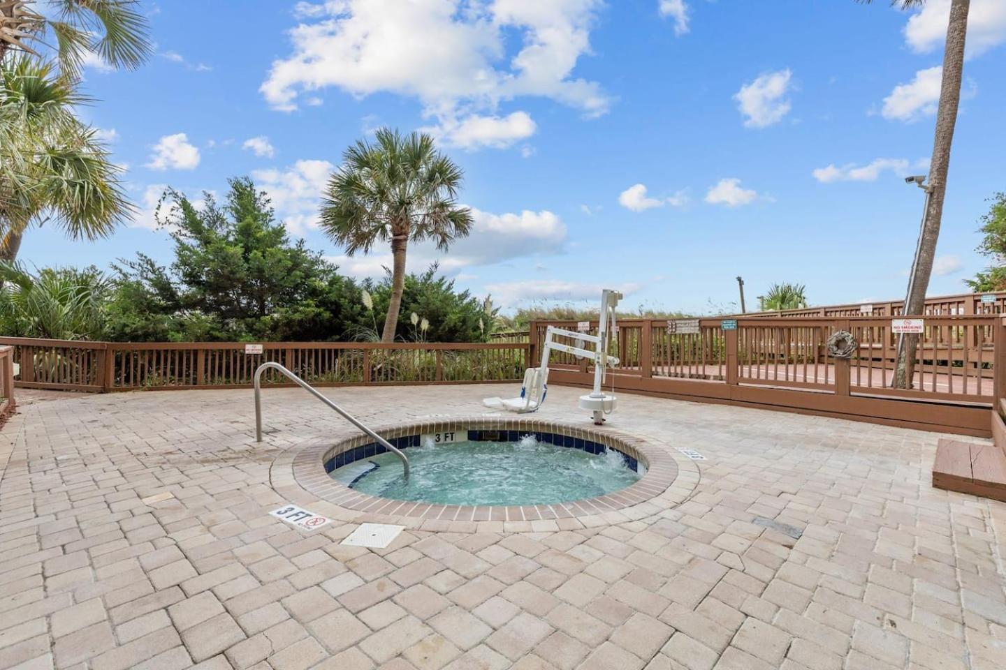 Luxury Ocean Front By Barefoot Landing Daire Myrtle Beach Dış mekan fotoğraf